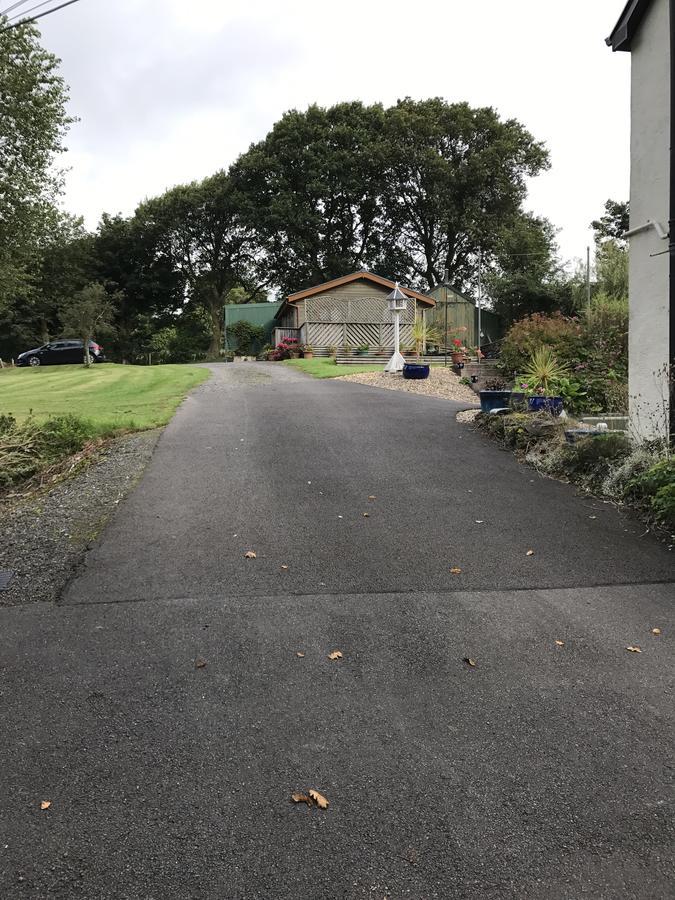 Swansea Log Cabin Pontardawe Exterior foto